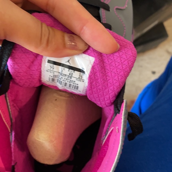 Jordan 7 - Picture 3 of 3